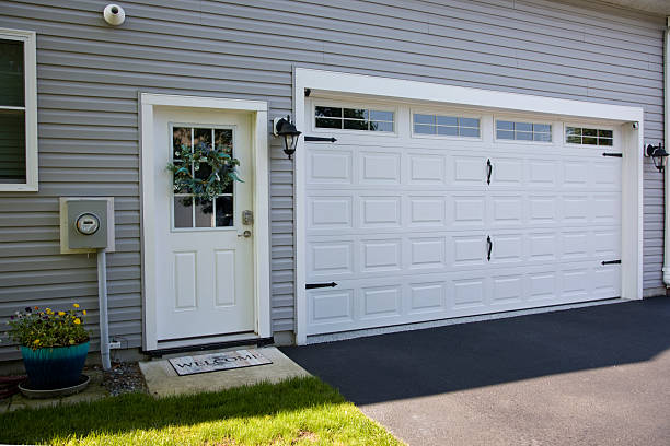 24/7 Emergency Garage Door Panel Replacement experts in Tremonton, UT